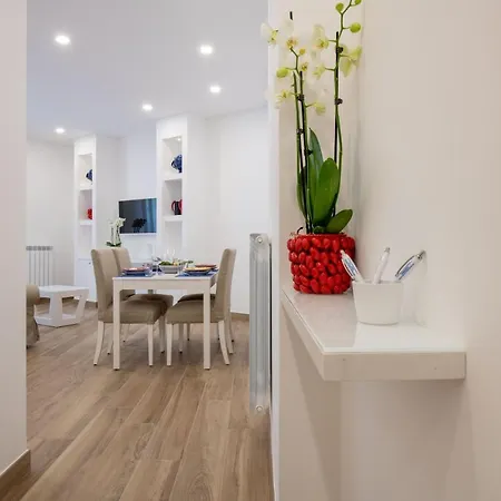 Solymar Due Apartment Sorrento