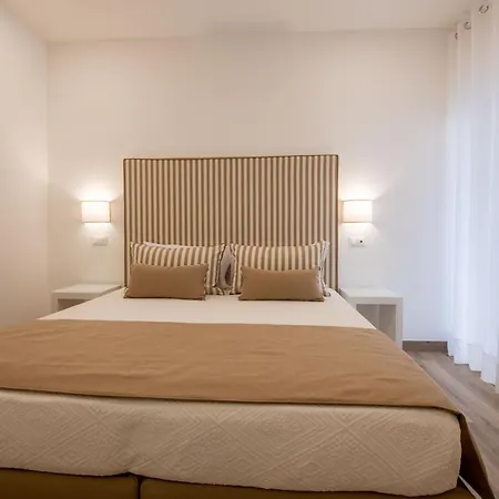 Solymar Due * Σορέντο